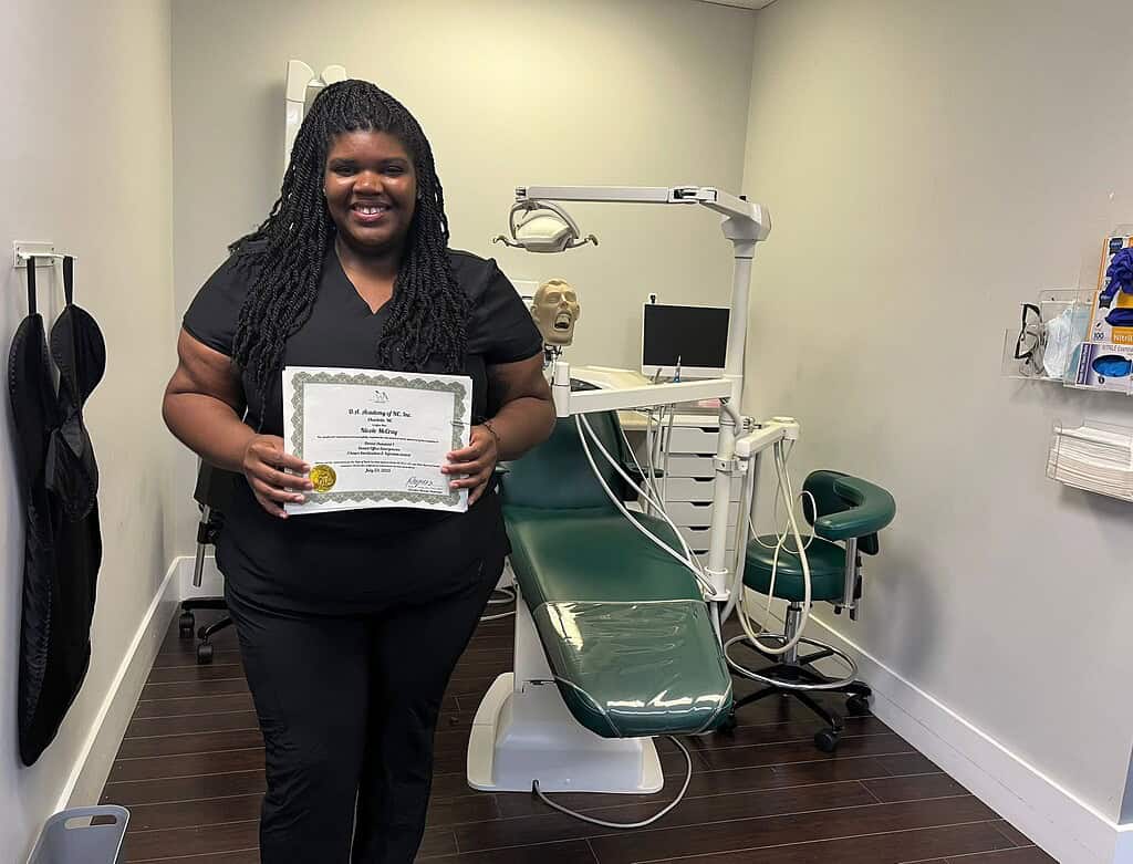 Dental Assistant Job Opportunities for Undergraduate Students